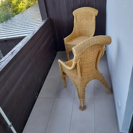 Schoene In Mit Grillplatz Und Balkon Affittacamere 3*