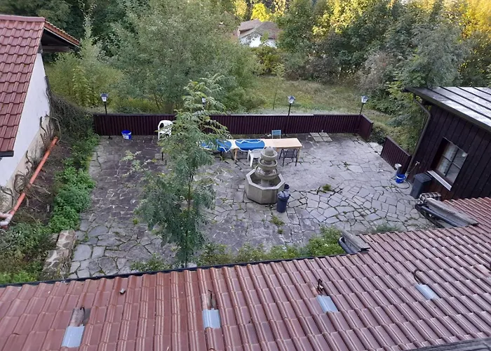 Schoene In Mit Grillplatz Und Balkon