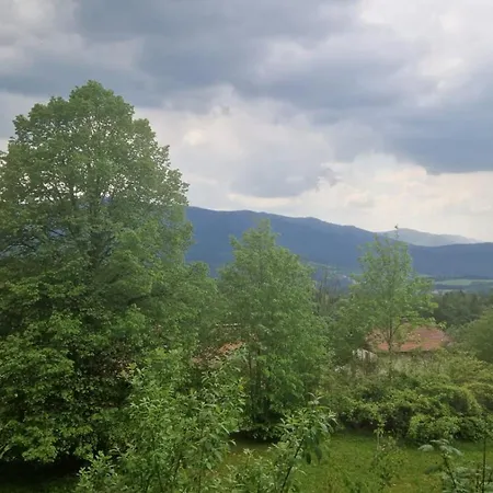 Schoene In Mit Grillplatz Und Balkon Affittacamere 3*