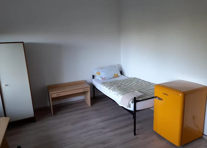 Schoene In Mit Grillplatz Und Balkon בית הארחה לוהברג